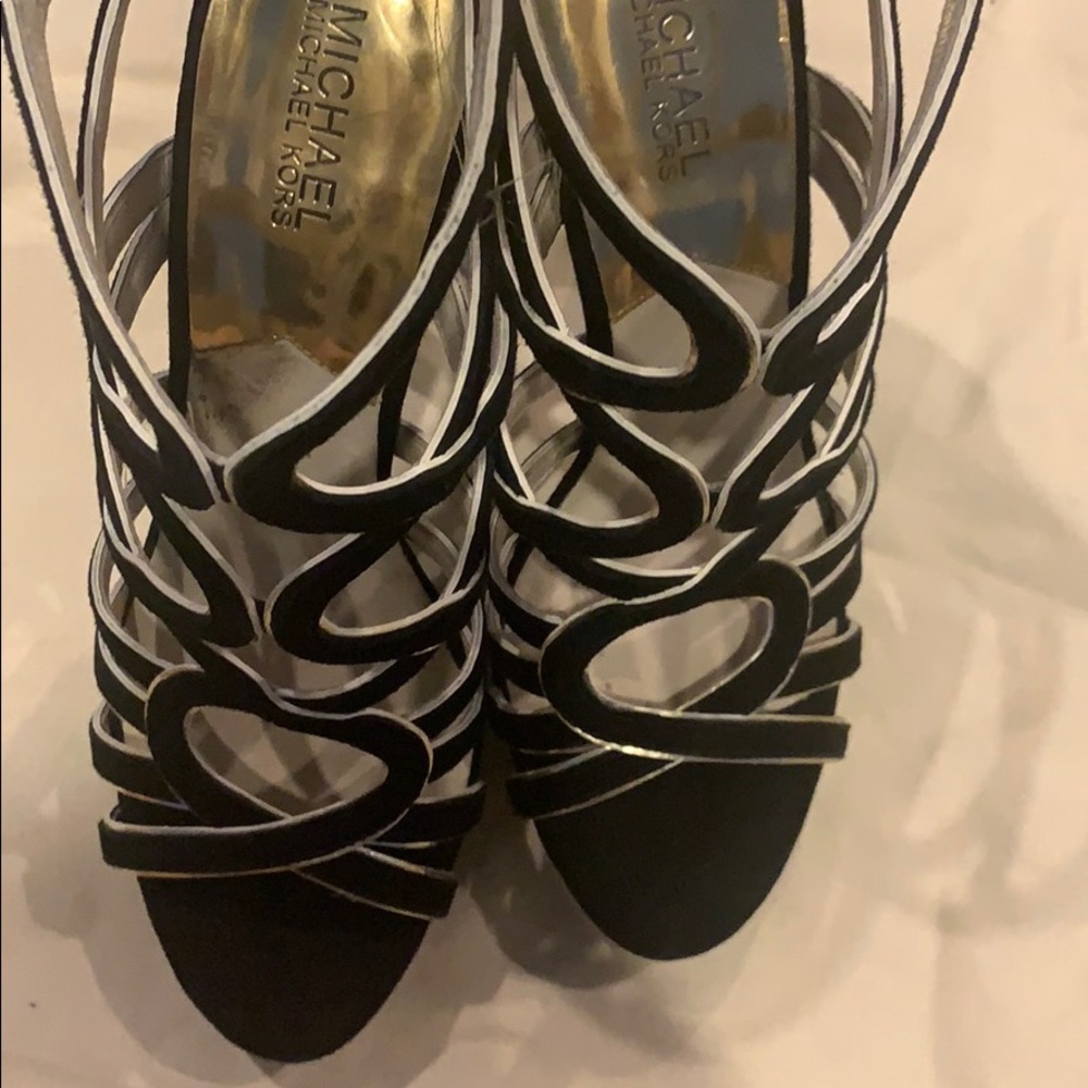 MICHAEL Michael Kors Gold and Black Stilletos - Picture 5 of 5